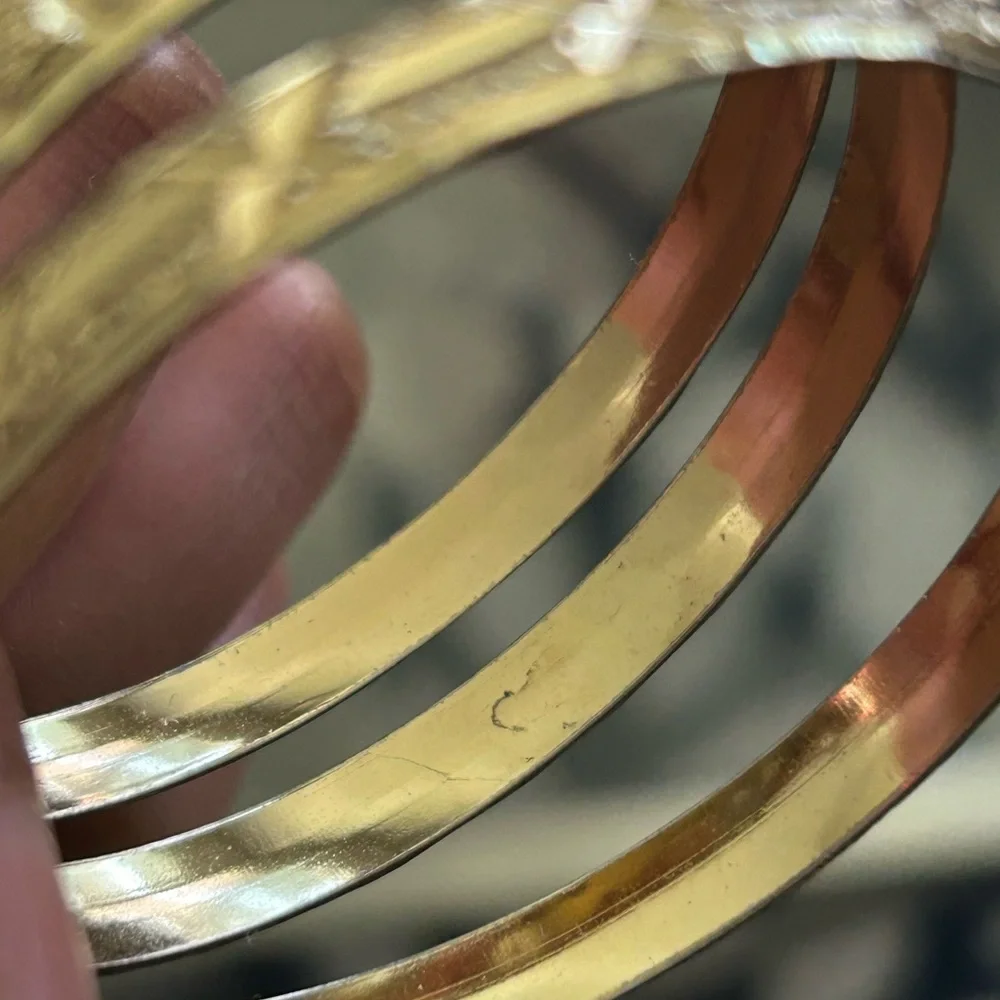 Hawaiian Gold Bangle Set - Picture 7 of 8